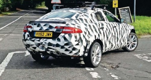 Jaguar XQ mule spy photo 