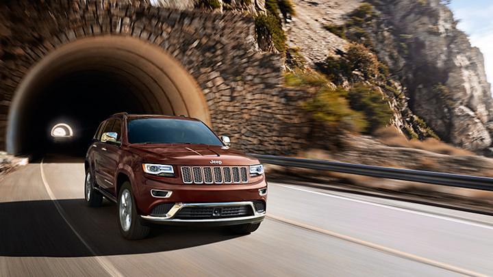 http://www.pedal.ir/wp-content/uploads/2-2014-grand-cherokee-highway-capable.jpg
