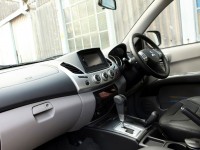Mitsubishi L200 Triton Interior