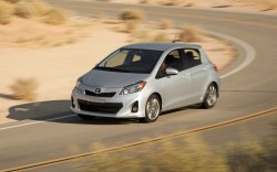 2012 toyota yaris se