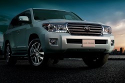 2012 toyota land cruiser