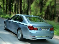 2013-BMW-ActiveHybrid-740-Sedan-Li