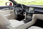 2013-Mercedes-CLS-Shooting-Brake-dashboard