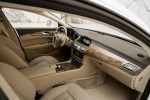 2013-Mercedes-CLS-Shooting-Brake-front-seat