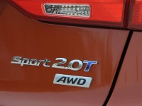 2014-Santa-Fe-Sport-rear-badges