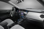 2013 Toyota Auris dashboard