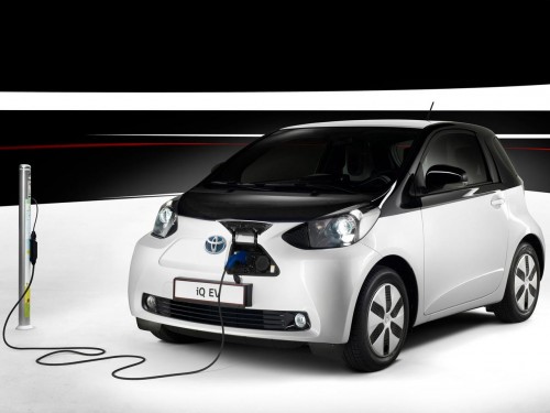 2013 Toyota iQ EV