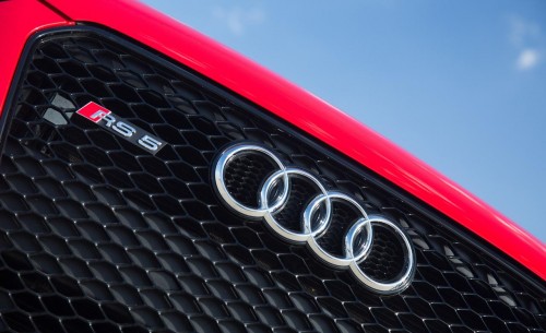 2013-audi-rs5-badges-and-grille-photo-479308-s-1280x782