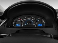 2013-toyota-camry-4-door-sedan-i4-auto-xle-natl-instrument-cluster