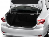 2013-toyota-corolla-4-door-sedan-auto-le-natl-trunk