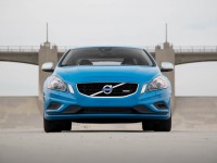 2013-volvo-s60-t6-awd-r-design-front-end