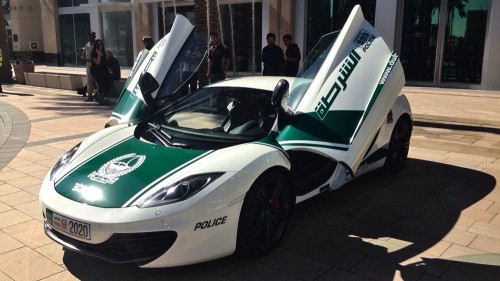 2013 Dubai Pollice McLaren MP4-12C