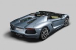 2013_Lamborghini_Aventador_Roadster_rear