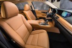 2013 Lexus LS front seat