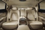 2013_Maserati_Quattroporte_rear_seat