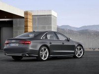 2015 Audi S8