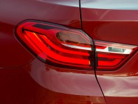 2014-BMW-X4-taillight