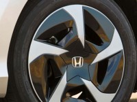 2014-Honda-Accord-PHEV-wheel