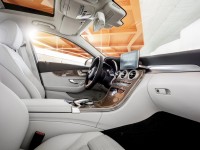 2014-Mercedes-Benz-C-Class-interior