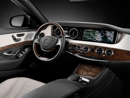 2014 Mercedes S-Class dashboard