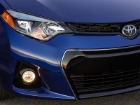 2014-Toyota-Corolla-S-front-grille