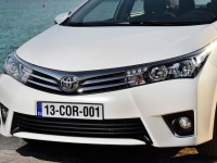 Toyota Corolla European 2014 headlight