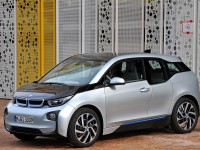 2014-bmw-i3-edrive-three-quarters-above