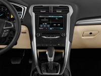 2014-ford-fusion-4-door-sedan-se-hybrid-fwd-instrument-panel