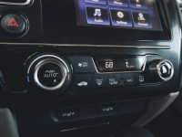 2014-honda-civic-sedan-climate-controls