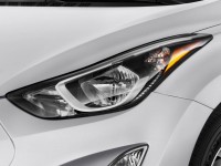 2014-hyundai-elantra-4-door-sedan-auto-se-alabama-plant-headlight