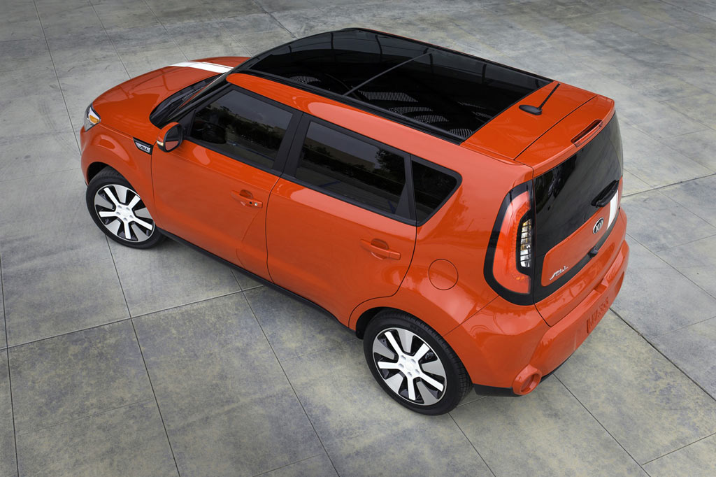 http://www.pedal.ir/wp-content/uploads/2014-kia-soul-004.jpg