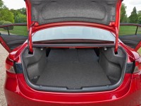 2014-mazda-6-sedan-trunk