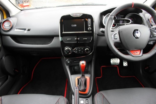 2014 Renault Clio RS interior