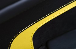 2015-Aston-Martin-V12-Vantage-S-stitching