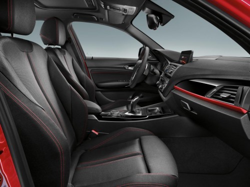 2015 BMW 1-Series facelift interior