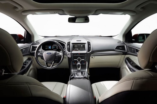 2015 Ford Edge interior