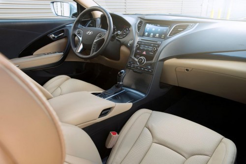 2015 Hyundai Azera Interior