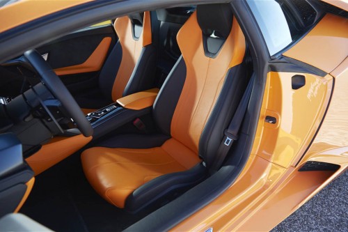 2015-2015 Lamborghini Huracan LP 610 4 driver interior seats