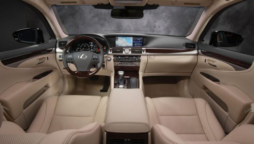 2015 Lexus LS