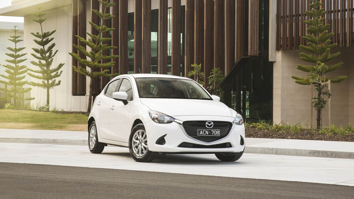 http://www.pedal.ir/wp-content/uploads/2015-Mazda-2_01.jpg