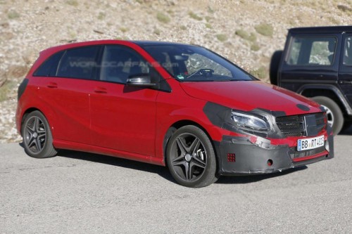 2015 Mercedes B-Class spy photo