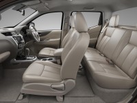 2015 Nissan Navara Pickup seats