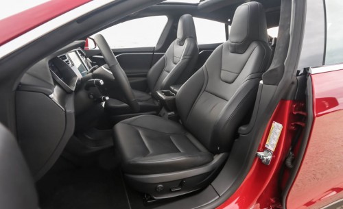 2015 Tesla Model S P85D Interior