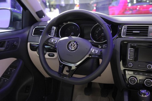 2015 Volkswagen Jetta (12)