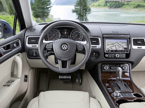 2015 Volkswagen Touareg Interior