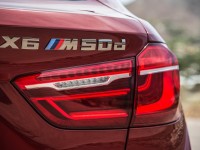 2015-bmw-x6-m50d-euro-spec-badge-and-taillight