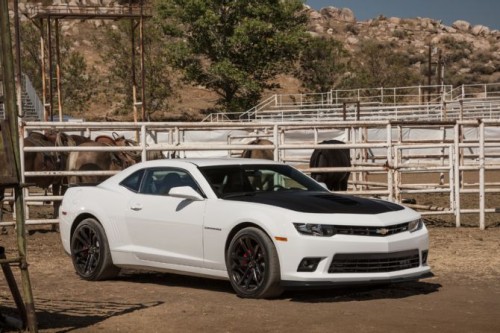 2015-chevrolet-camaro-ss-1le-front-three-quarter