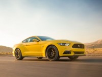 2015-ford-mustang-gt-front-three-quarters-in-motion
