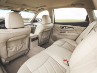 2015 Infiniti Q70L Interior