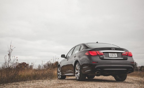 2015 Infiniti Q70L AWD